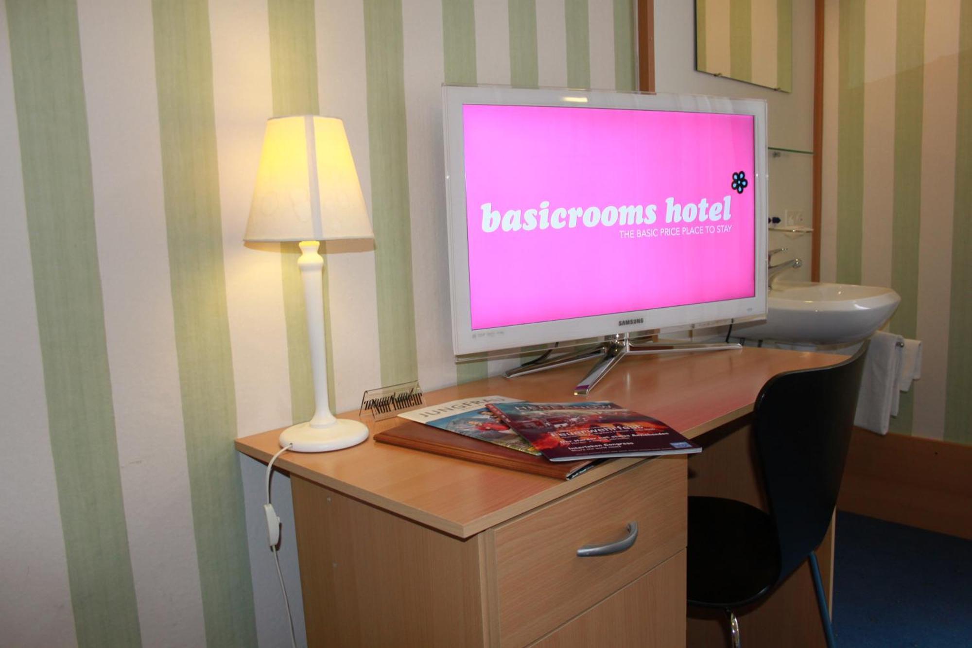 Basicrooms Hotel Unterseen Exteriör bild